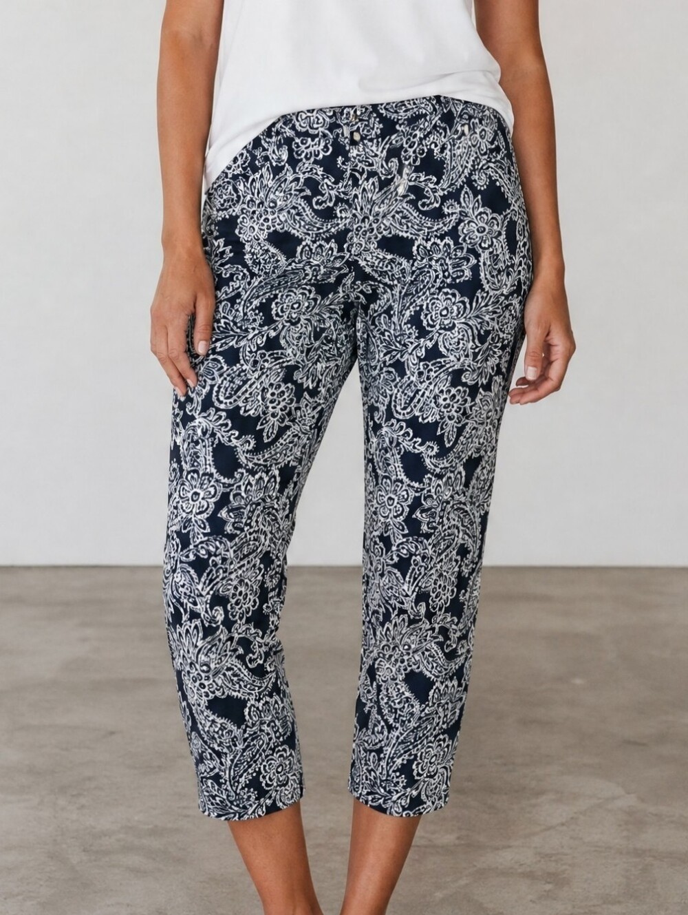 Chaps Black and White Paisley Capris
